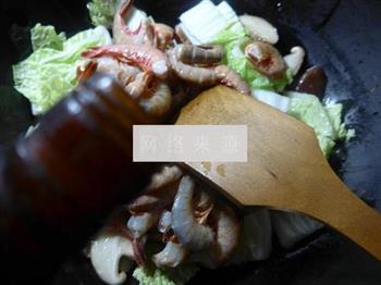 香菇白菜炒海虾的做法图解3
