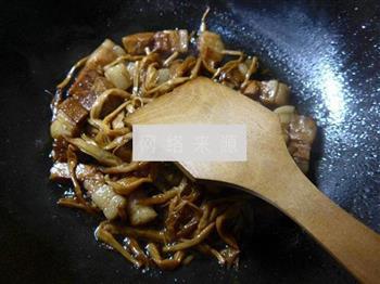 黄花菜烧猪肉的做法步骤10