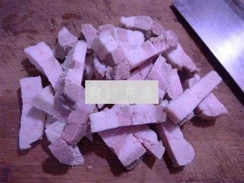 黄花菜烧猪肉的做法步骤2