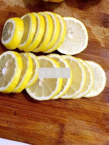 黄冰糖炖柠檬的做法图解1