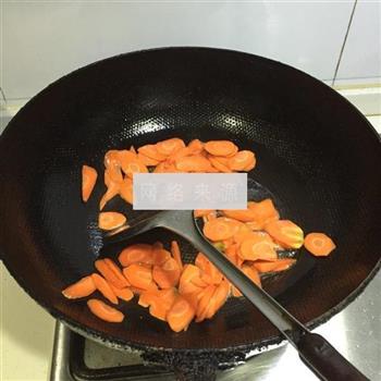 胡萝卜炒豆腐卷的做法图解3