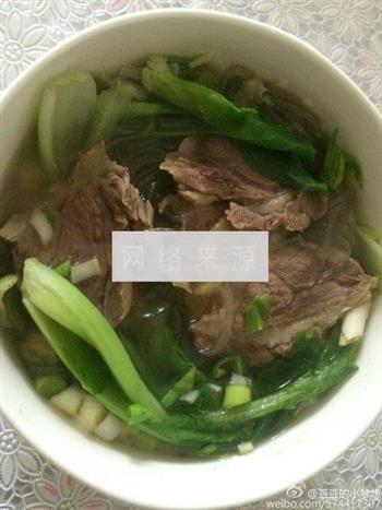 牛肉粉丝青菜汤的做法步骤3