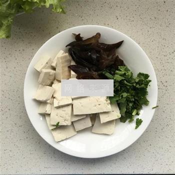 生菜豆腐汤面的做法图解2