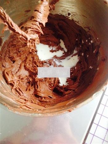 巧克力纸杯蛋糕的做法步骤5