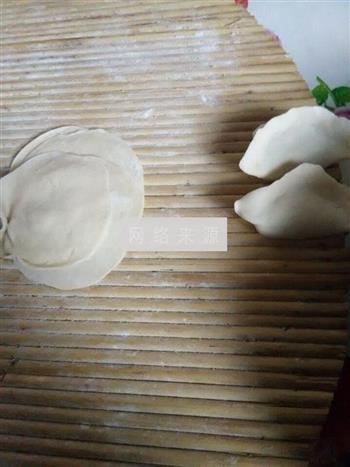 芹菜牛肉水饺的做法步骤3