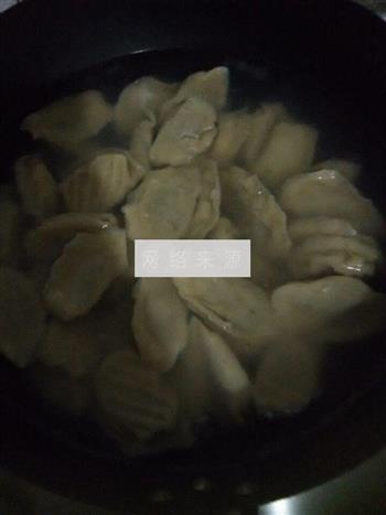 芹菜牛肉水饺的做法步骤4