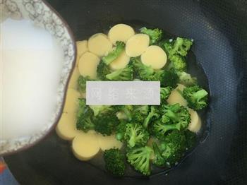 西兰花烧豆腐的做法步骤14