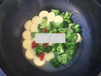 西兰花烧豆腐的做法步骤15