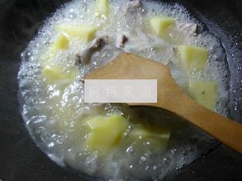 咖喱土豆排骨的做法步骤4
