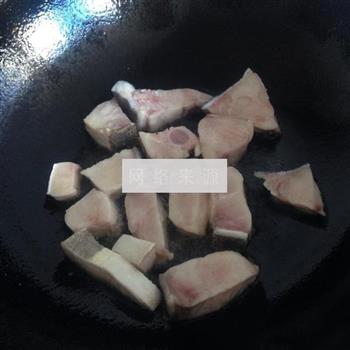 蚝油焖海甘鱼的做法图解3
