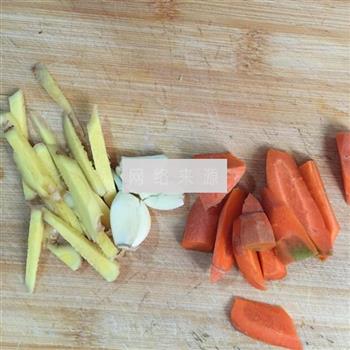 萝卜排骨汤的做法步骤2