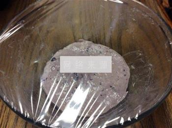 蓝莓天然酵母黑面包的做法图解5