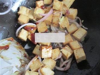 蚝油鱼豆腐的做法步骤4
