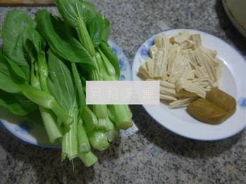 咖喱腐竹菜芯的做法图解1