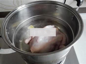 红枣参鸡汤的做法步骤2