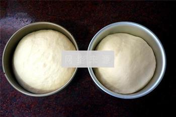 炼乳奶酪面包的做法步骤7