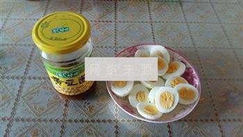 黄豆酱炒煎鸡蛋的做法步骤1
