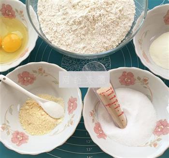 汤种花环豆沙包的做法图解2