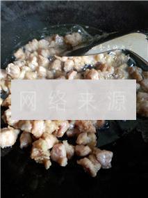 四季豆炒肉丁的做法步骤4