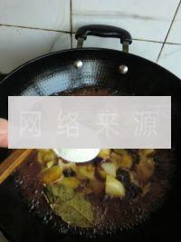 红烧土豆的做法步骤5