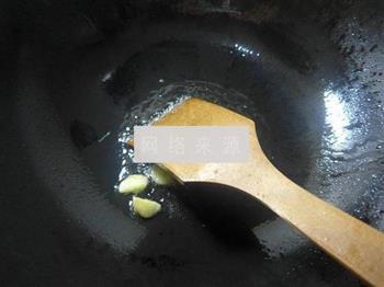 圆蛤虾潺汤的做法步骤2