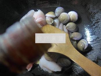 圆蛤虾潺汤的做法步骤3