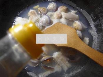 圆蛤虾潺汤的做法步骤6