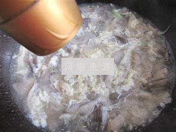 鲜美肉丝蘑菇汤的做法图解9