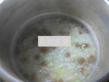 圆白菜牛筋丸大米粥的做法步骤10