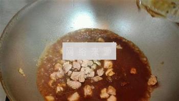 肉丁炸酱面的做法图解6