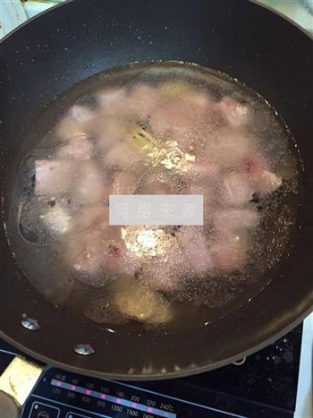 土豆排骨汤的做法步骤2