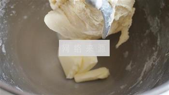 奶油奶酪花朵面包的做法步骤3
