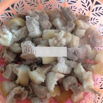 豆腐乳炖猪蹄的做法步骤2