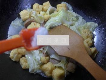 牛筋丸油豆腐煮白菜的做法步骤7