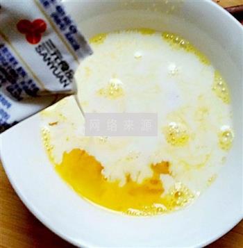 香甜牛奶蛋羹的做法图解4