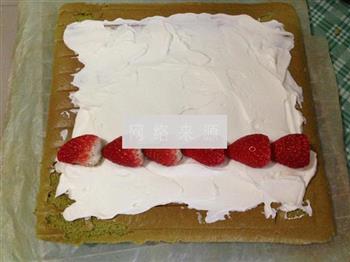 抹茶草莓蛋糕卷的做法图解17