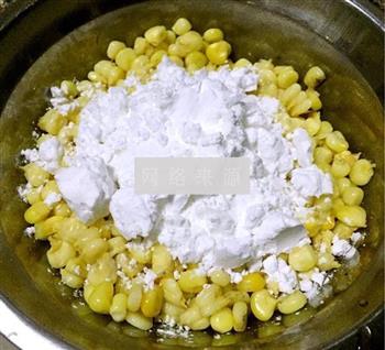椒盐玉米粒脆饼的做法步骤2