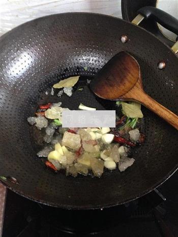 砂锅萝卜炖羊肉的做法步骤3