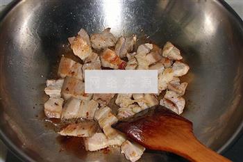 墨鱼干鹌鹑蛋红烧肉的做法步骤4