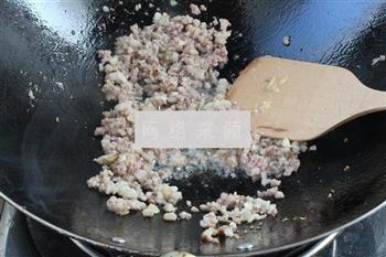 韩式辣白菜豆腐锅的做法步骤4