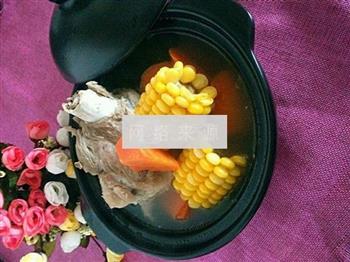 胡萝卜玉米大骨汤的做法图解15