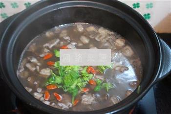 补肾黑豆羊肉汤的做法步骤12