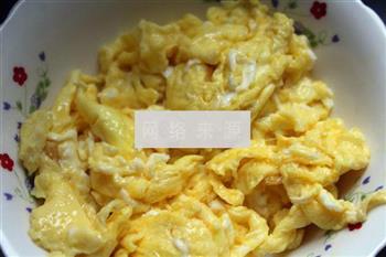 家常洋葱炒鸡蛋的做法步骤4