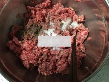 白菜牛肉生煎包的做法图解5