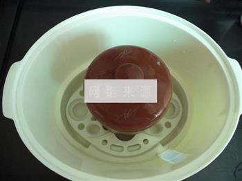 红枣瘦肉炖阿胶的做法图解6