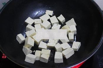 蒜苗豆腐的做法图解2