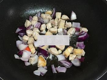 咖喱土豆鸡肉的做法图解4
