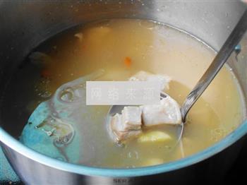 枸杞老姜羊肉汤的做法步骤10