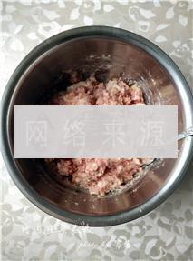 猪肉韭菜蒸饺的做法图解3