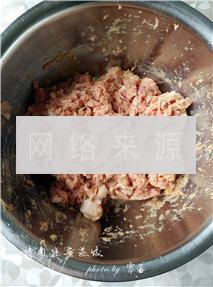 猪肉韭菜蒸饺的做法图解4